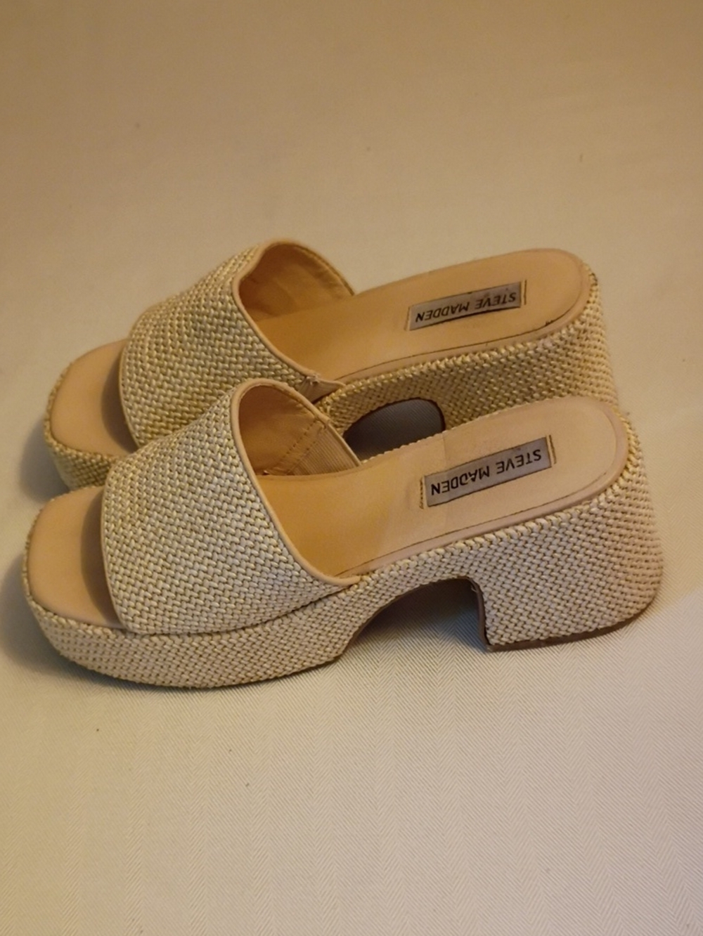 Steve Madden Platform Sandal 9.5